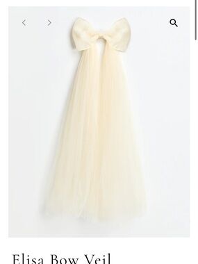 Elisa Bow Veil Hair Accessory - Cream Bow with Tulle Veil